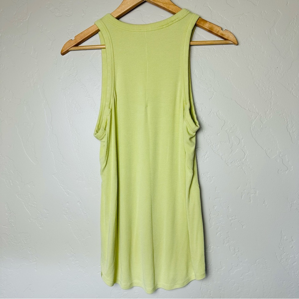 Lululemon Women’s Hold Tight Crewneck Tank Top Size 6 - Picture 6 of 7